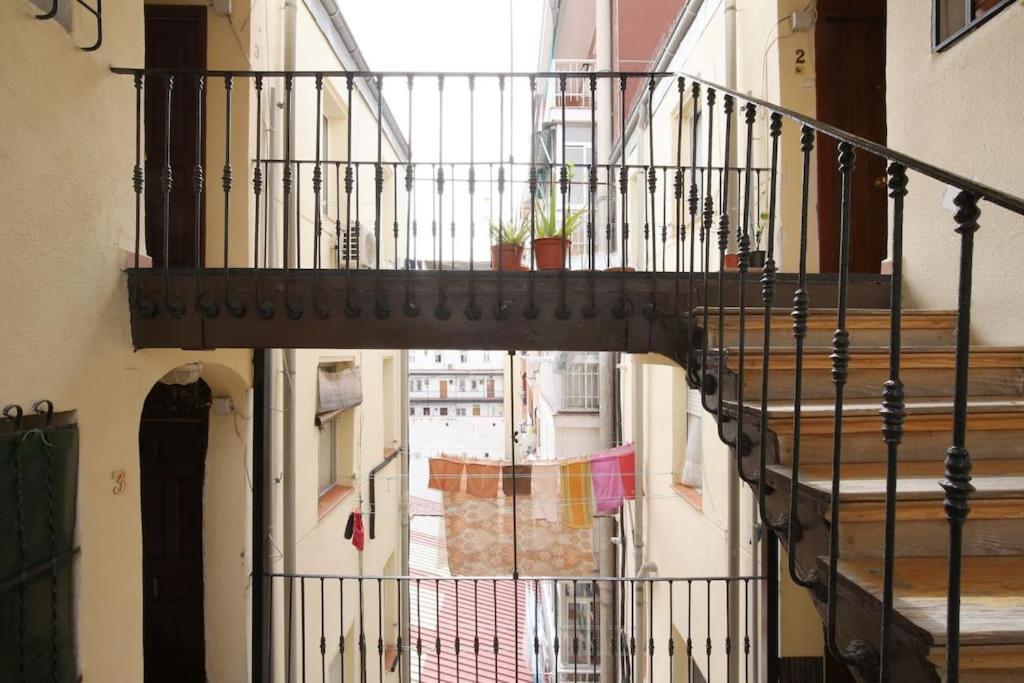 For You Rentals Coqueto Apartamento Temporal De Dos Dormitorios En El Corazon De Madrid Sgv63 Eksteriør bilde